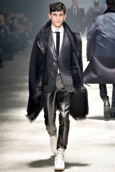 Look 39